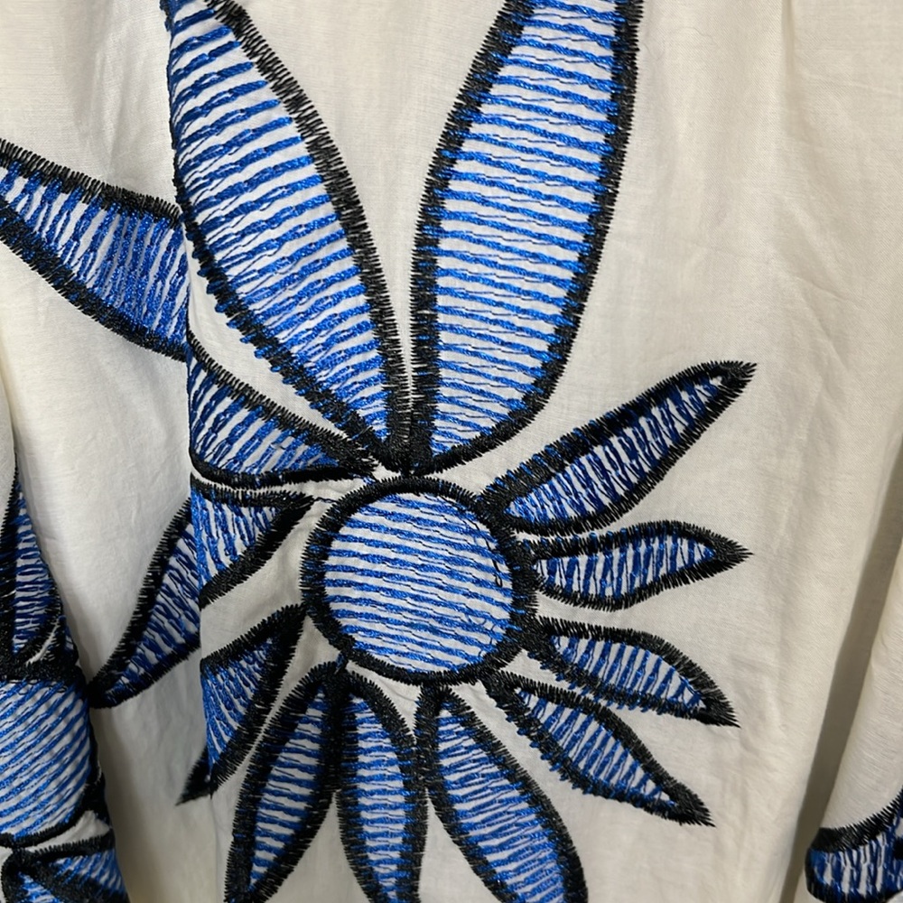 *SOLD* Ciebon Vienna Embroidered Dress - Picture 7 of 10